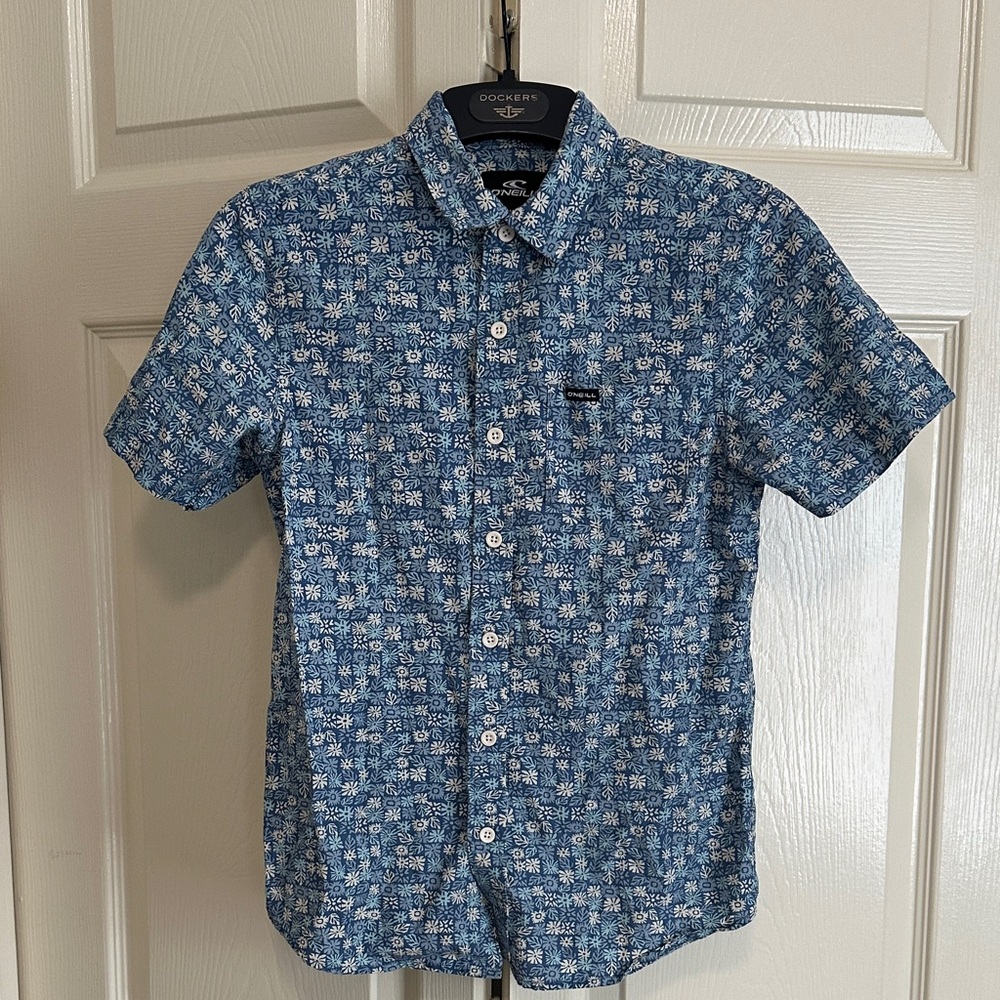 Like new O'Neill Kids Blue Patterned Button Down Shirt